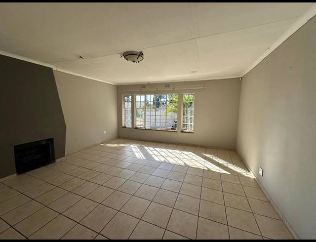 3 BEDROOM PROPERTY TO RENT IN GLEN MARAIS
